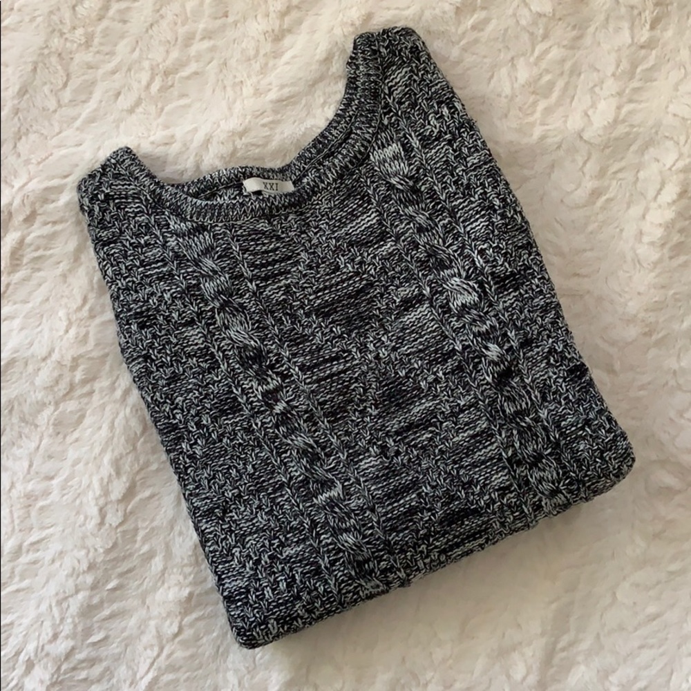 Forever 21 sweater ❄️